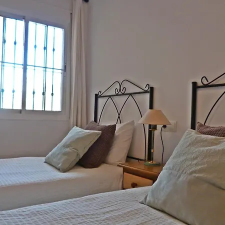 شقة Rubarsal, Bluewater