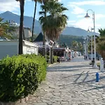 Rubarsal, Bluewater Apartment